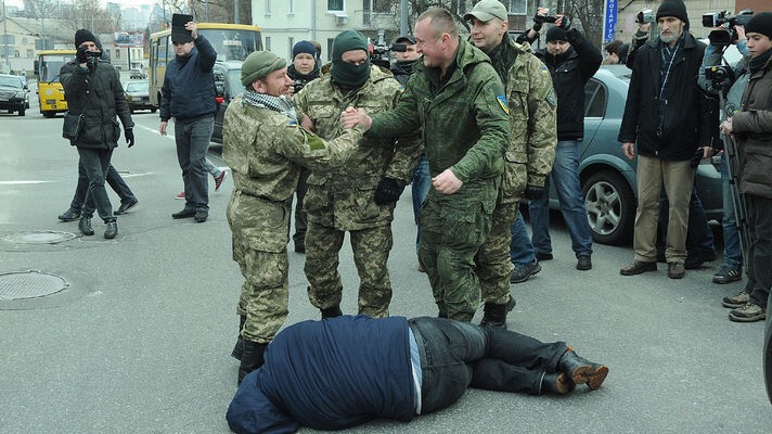 Днепропетровско-киевское противостояние