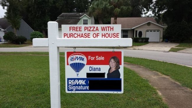 "Бесплатная пицца при покупке дома" 