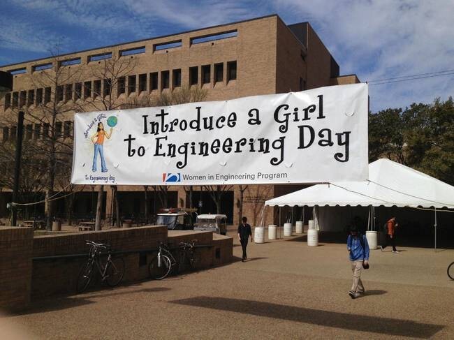 День знакомства девушек с техникой (Introduce a Girl to Engineering Day) 