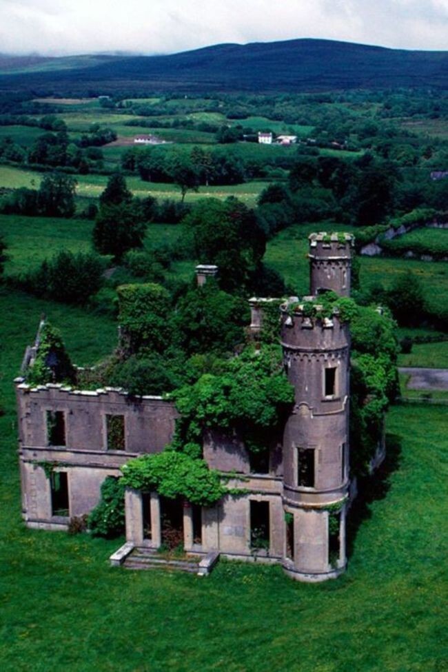 Ирландский замок возле села Килгарван 