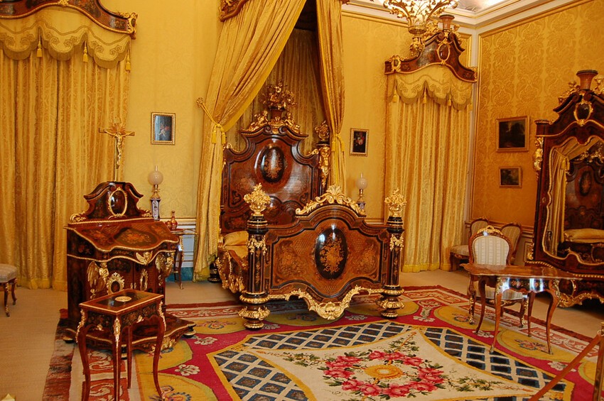 15. Спальня Изабеллы ІІ (Королевский дворец в Аранхуэсе, Испания)