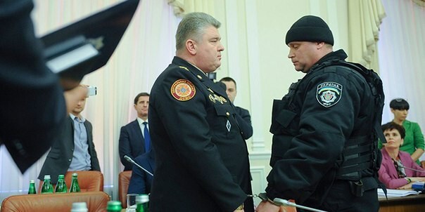 NYT:Украина разыгрывает антикоррупционный спектакль с арестами в эфире