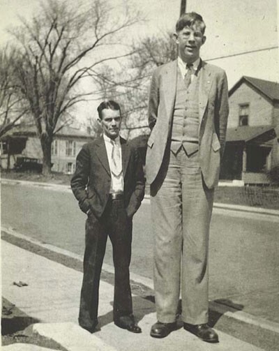 Роберт Уодлоу самый высокий человек в истории