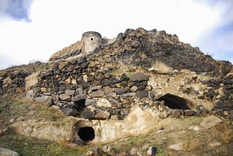 Massive Underground City Found in #Cappadocia Region of #Turkey http://t.co/dLPS2WZ6BI pic.twitter.com/JmrKABWyec