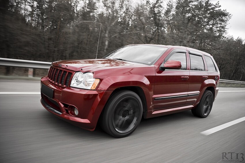 SRT 8 Jeep Cherokee vs Big Block Camaro 