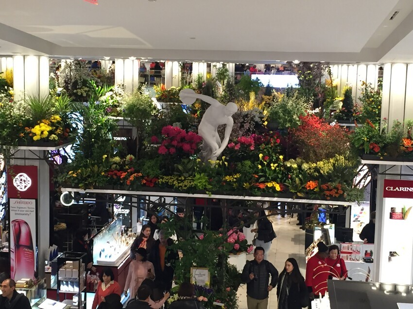 Шоу цветов в Macy's - самом большом универмаге мира