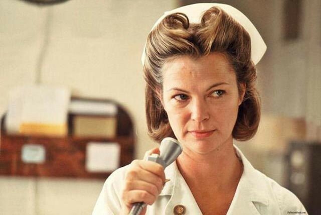 1. Луиза Флетчер в роли медсестры Рэтчед - Пролетая над гнездом кукушки (1975)