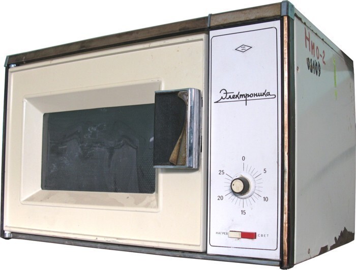Первые прототипы микроволновки появились в СССР еще в 1941 году