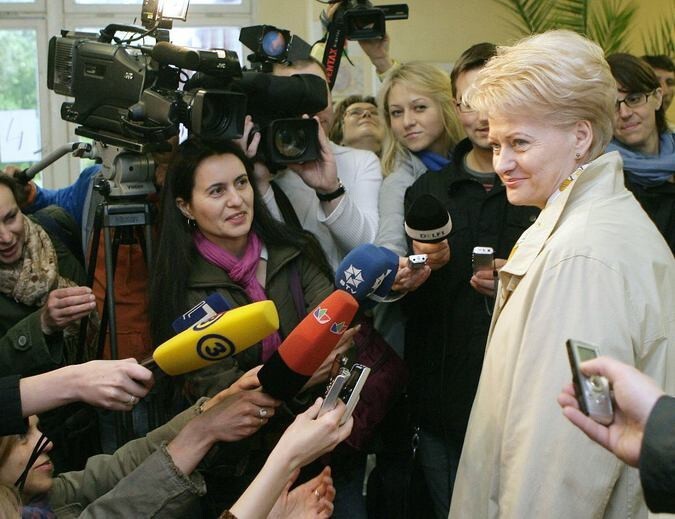 Президент Литвы занималась проституцией по заданию КГБ
