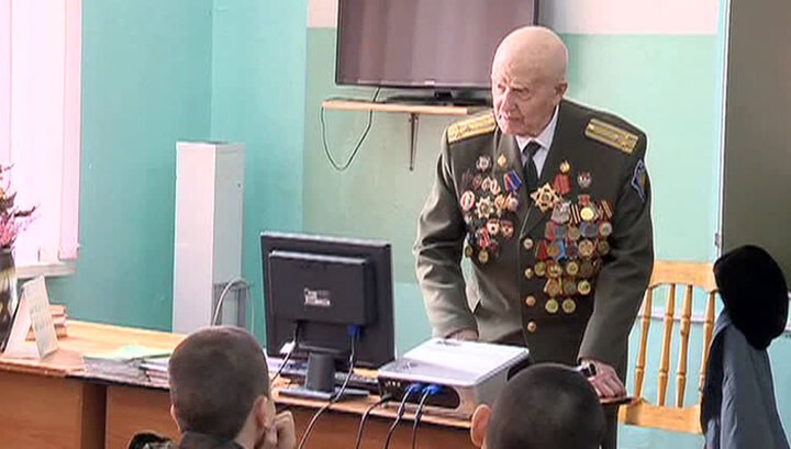 Ветеран войны Моисей Вишняков: первый орден - в 22 года