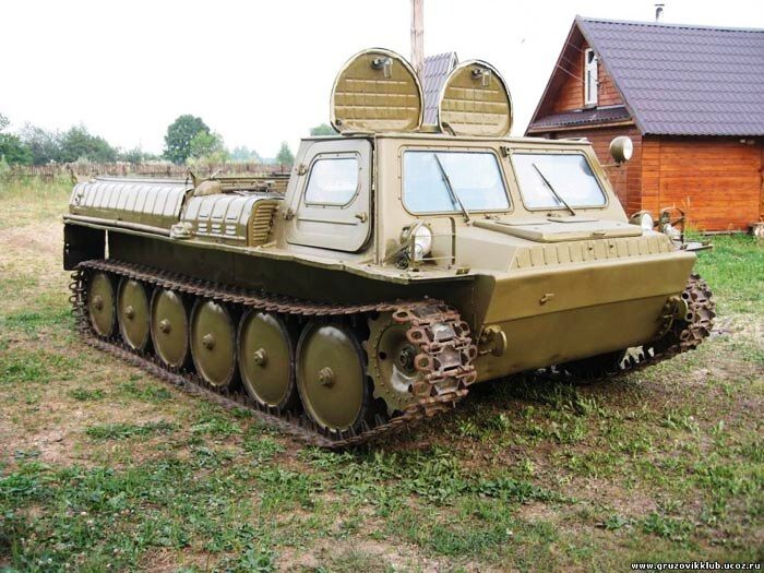 10. ГАЗ-71