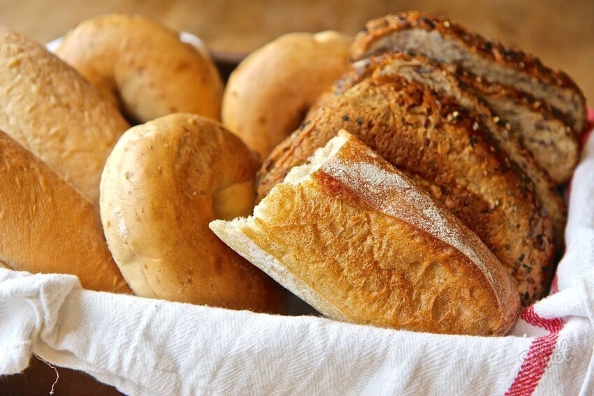 4. Освежить черствый хлеб 