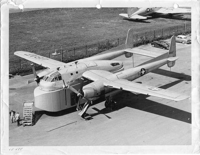 Воздушная фура Fairchild C-120 Packplane