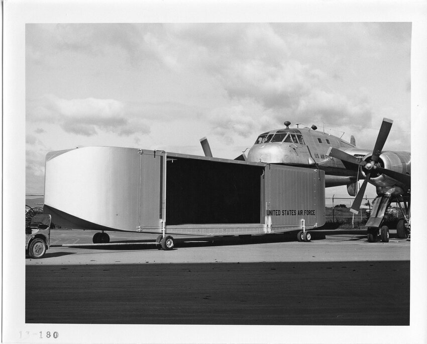 Воздушная фура Fairchild C-120 Packplane