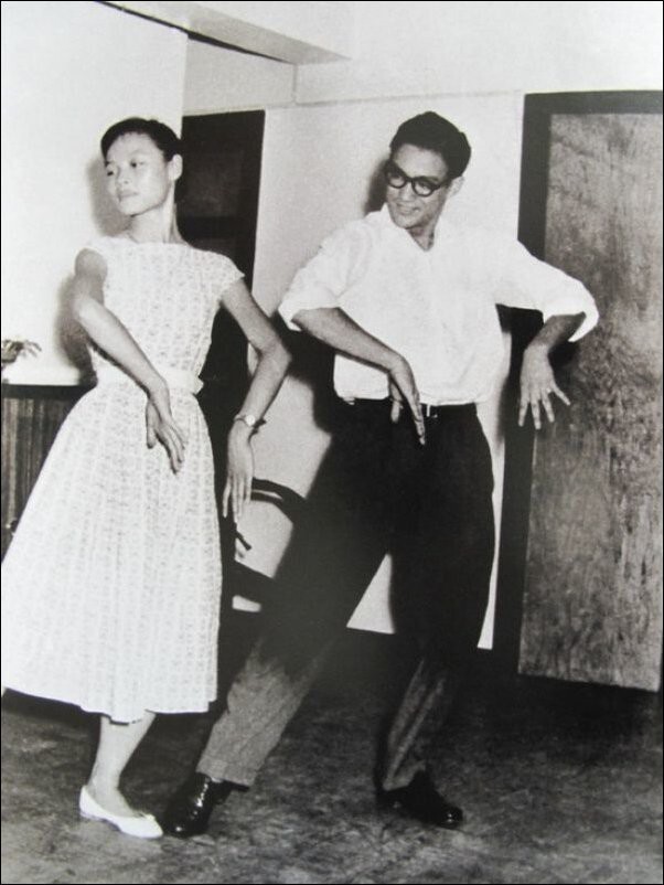 Брюс Ли танцует ча-ча-ча, Гонконг, 1958 г.