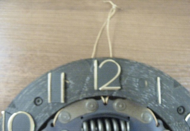 Настенные часы из диска сцепления