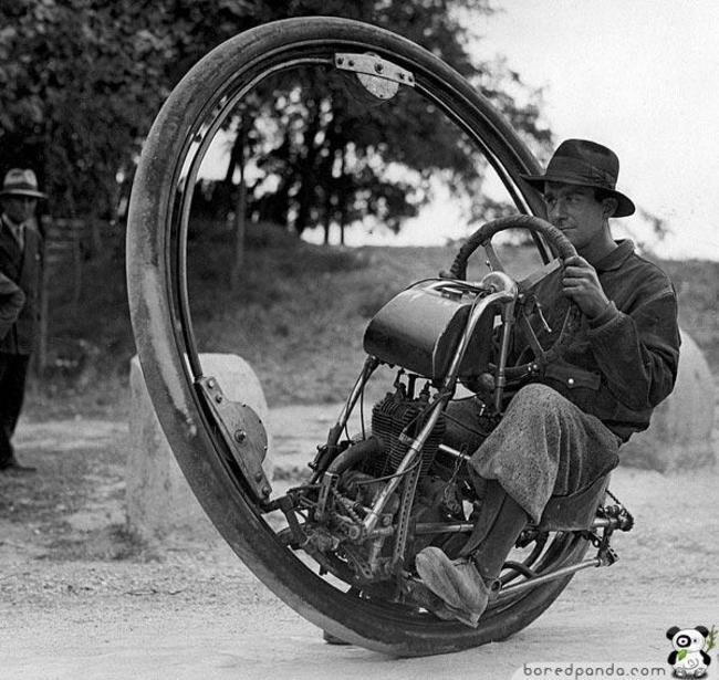 Одноколёсный мотоцикл, способный достигать максимальной скорости почти в 150 км/ч (1931)