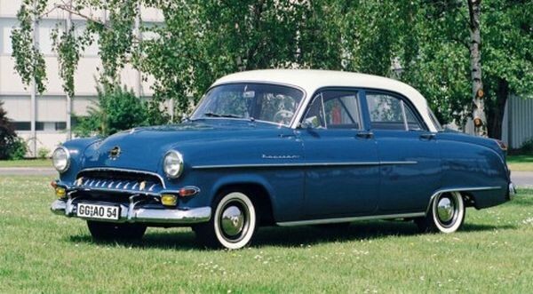 ​Советский автопром 50-х: заочное сравнение наших машин с иномарками