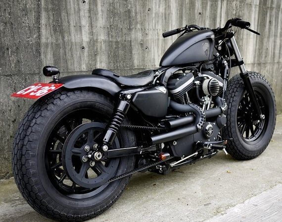 Кастом на базе Harley-Davidson Sportster Iron 883