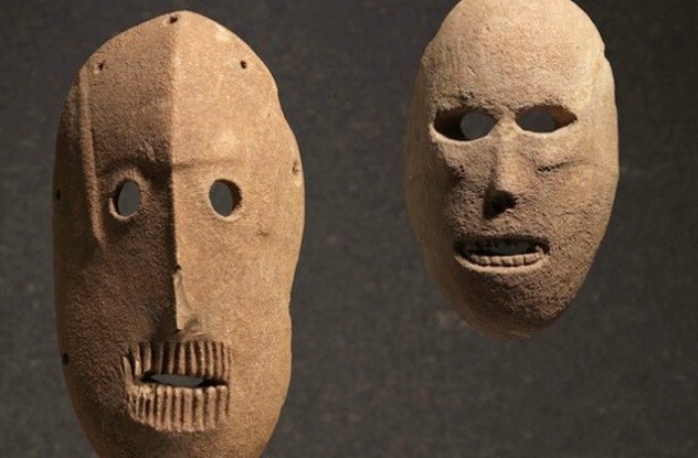 8. Самые древние маски