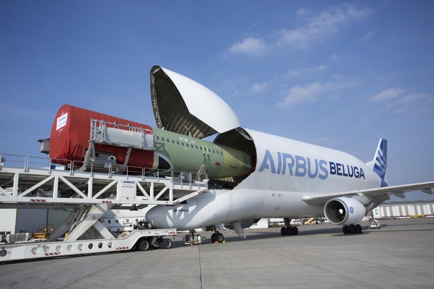 Удивительный самолет Airbus A300-600ST (BELUGA)