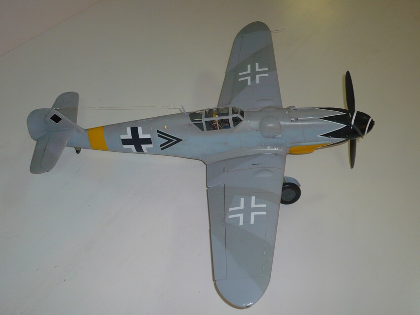 Модель истребителя Messerschmitt Bf109