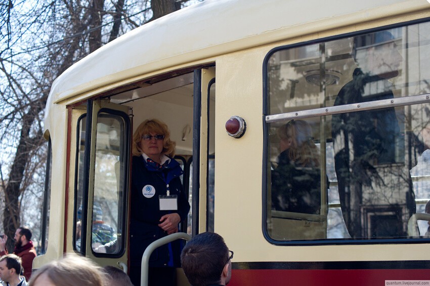 По улицам трамвай водили: парад на 116-летие московского трамвая