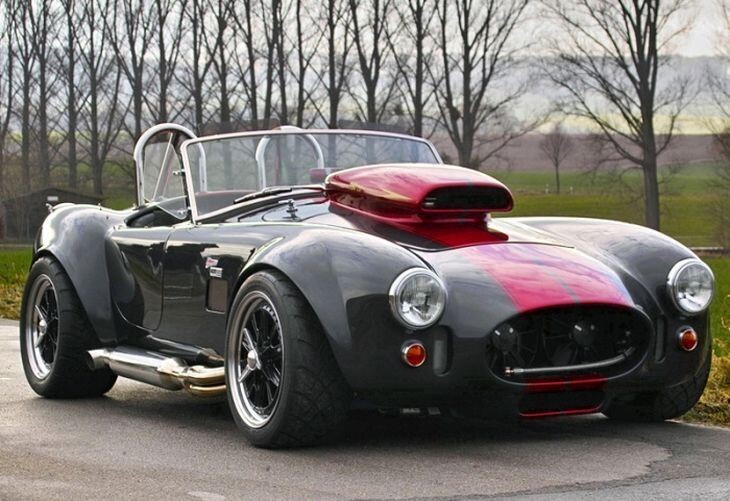 10. AC Cobra (1962-1967)