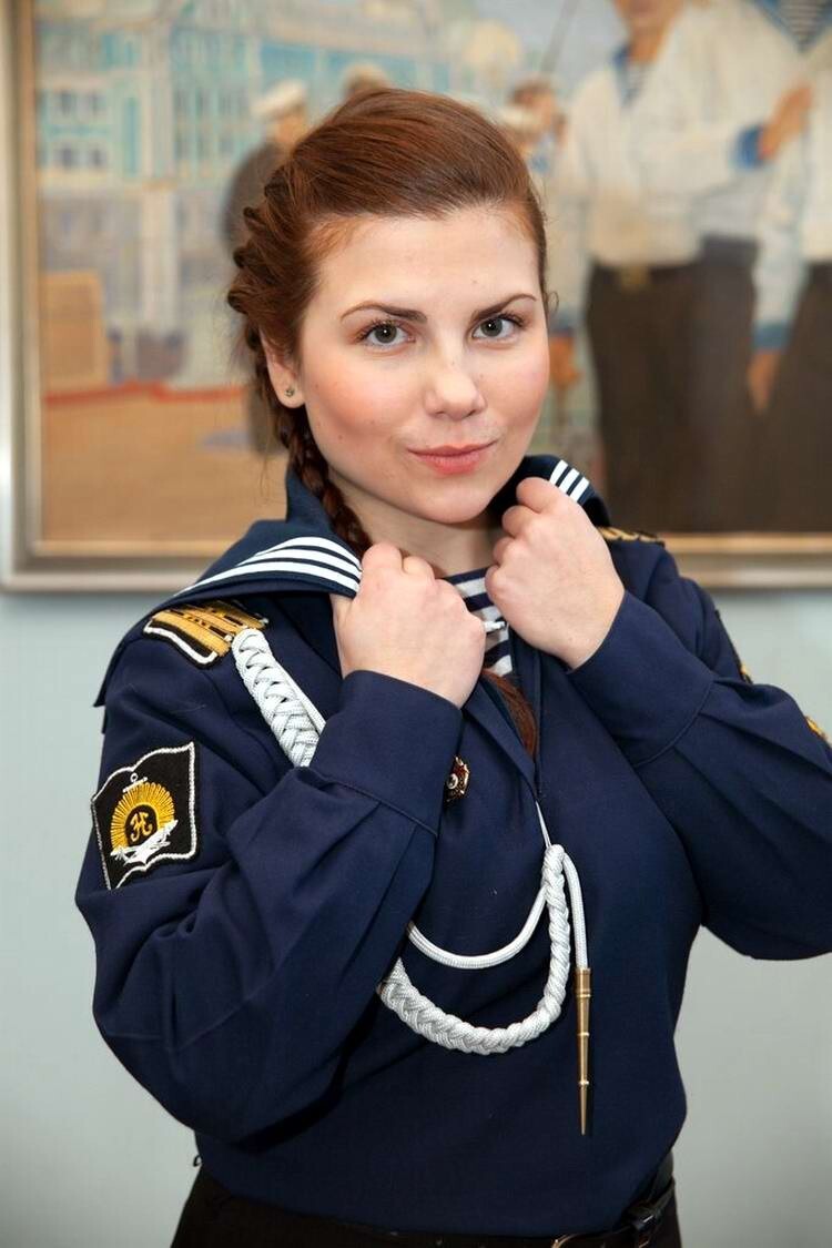 Женщина на корабле