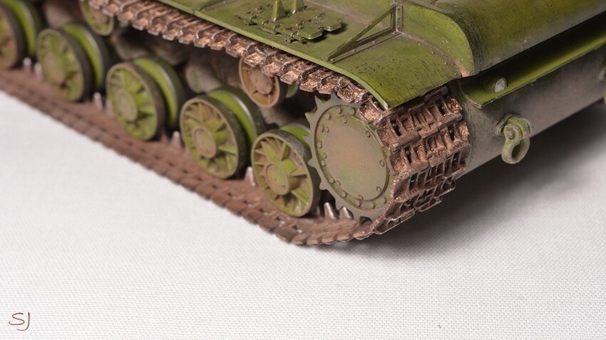 Сборная модель советского танка КВ-1 от начинающего любителя-моделиста