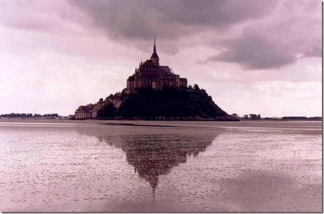 Остров Мон Сен-Мишель: неприступный замок