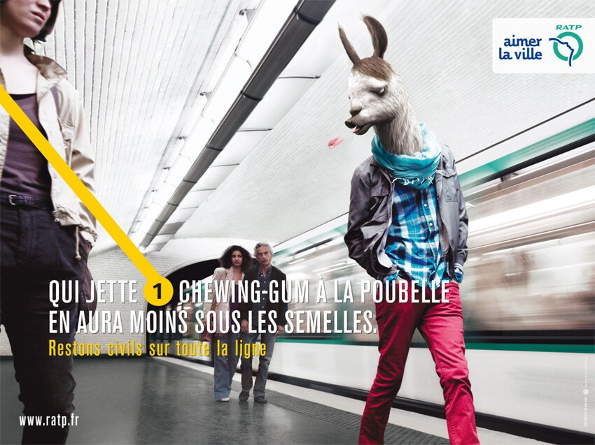 Оригинальная социальная реклама в парижском метро 