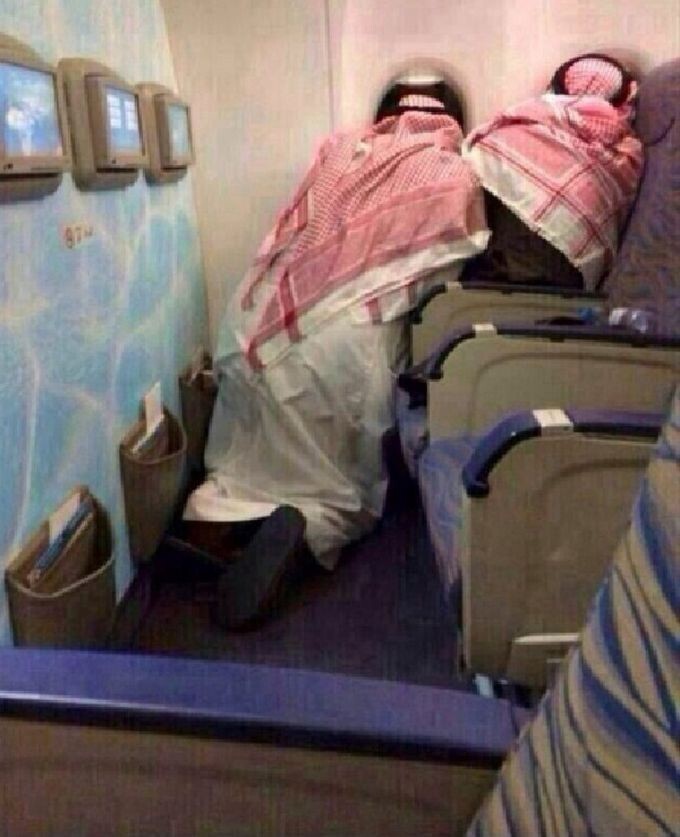 9. Саудовцам впервой лететь на самолете.