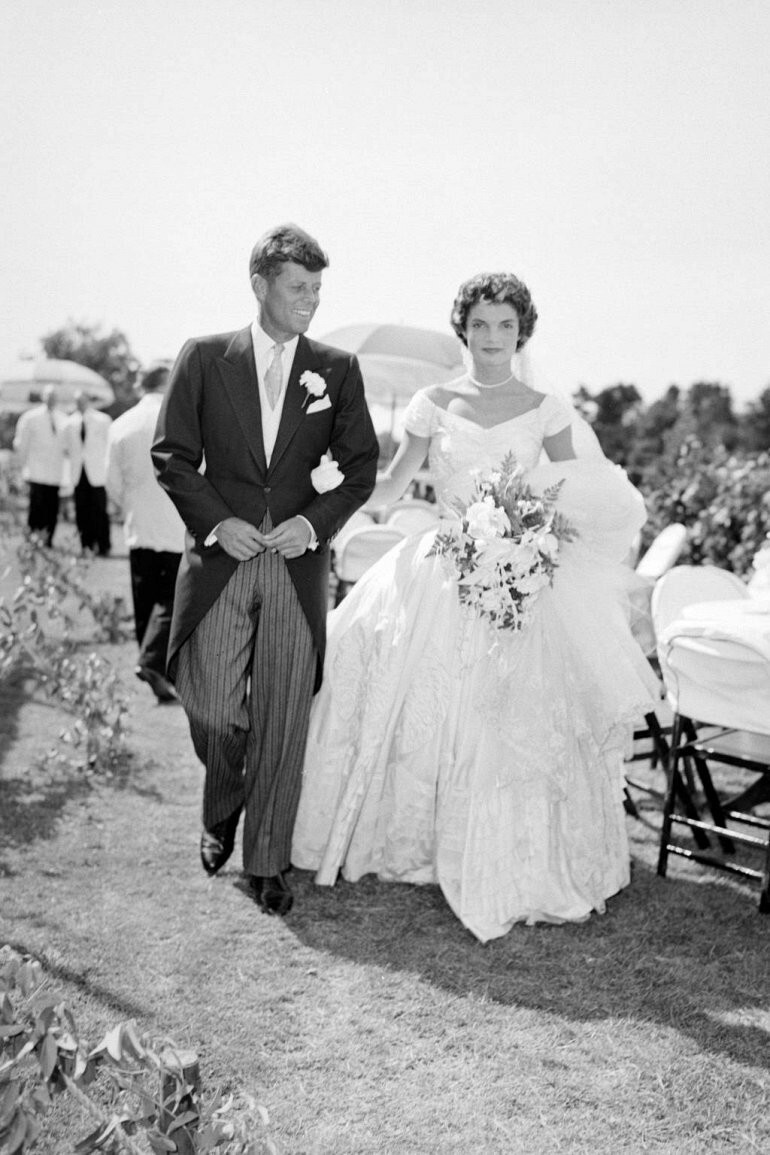 Жаклин Кеннеди в свадебном платье от Ann Lowe, 1953: