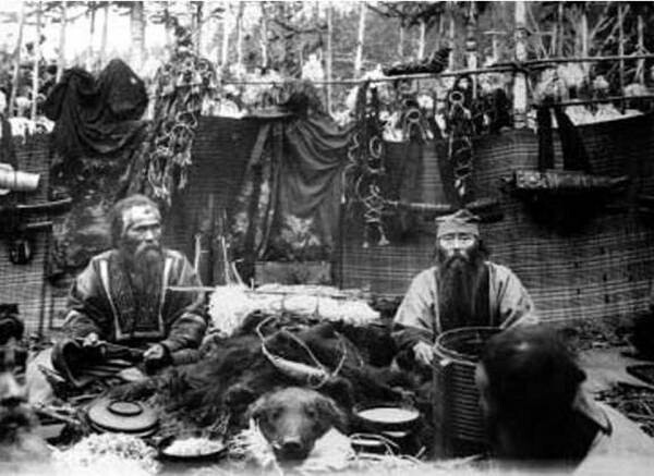 о. Сахалин. Медвежий праздник. 1904г.