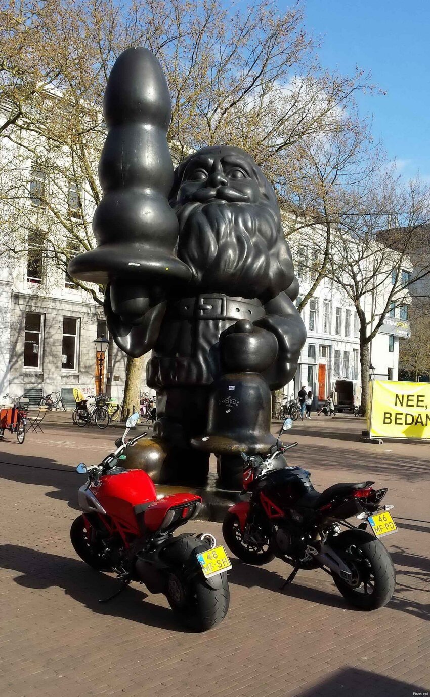 Классные байки на улицах Роттердама