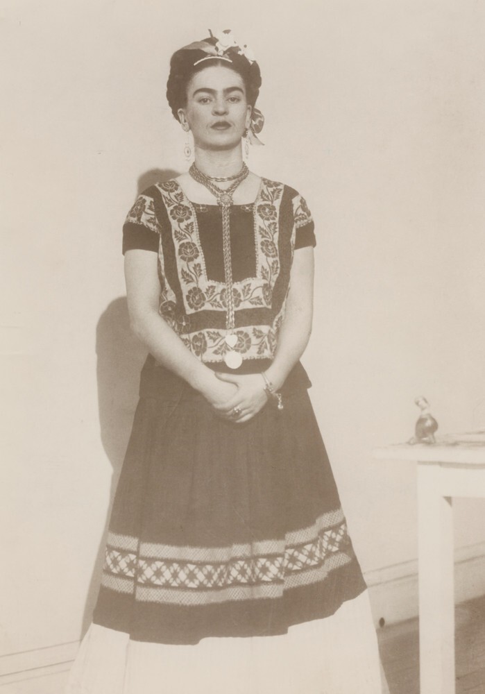 Фрида Кало у Андре Бретона, Париж, 1938-9