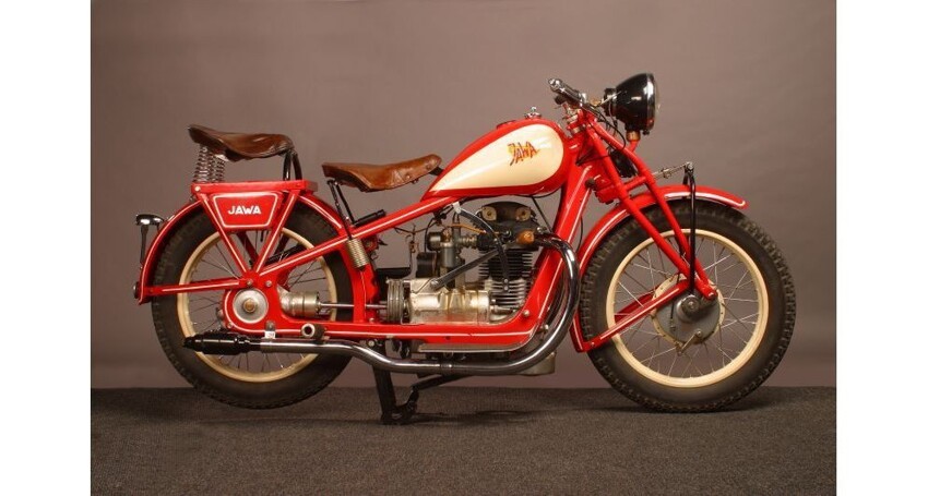 Первый мотоцикл, выпускавшийся на заводе "Ява"