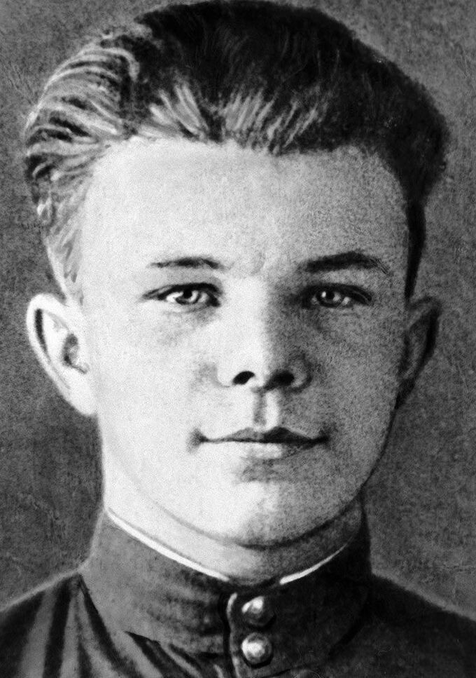 15 летний Юрий Гагарин, 1949