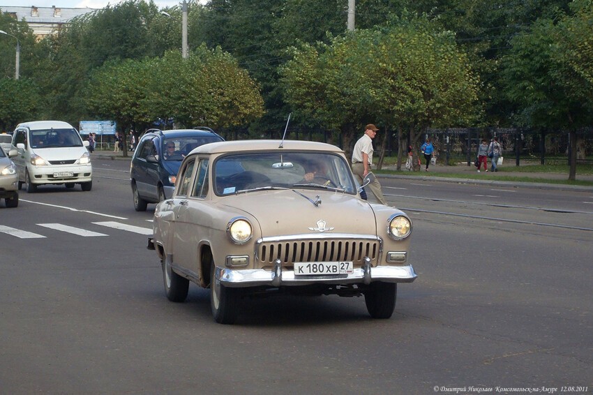  к180хв27 на пр. Ленина напротив "политена".