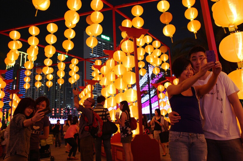 Незабываемый фестиваль фонарей в Гонконге