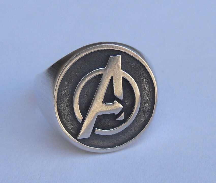 Серебряное кольцо Мстителей — $60