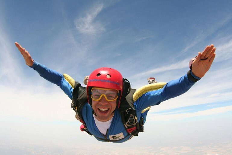 5 причин, по которым стоит совершить прыжок с парашютом