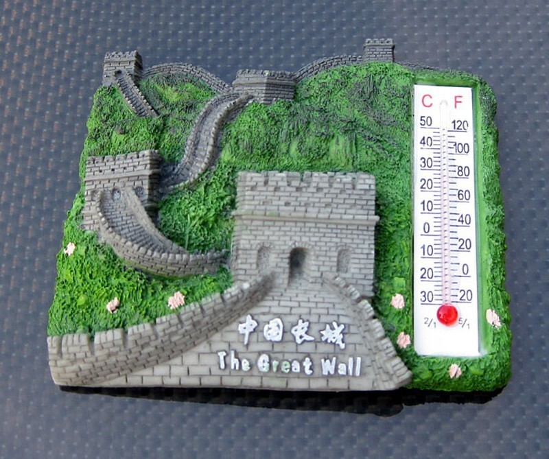 4. Термометр в виде Великой Китайской стены из Китая