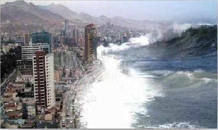 Вот фото цунами в Индийском океане в 2001 