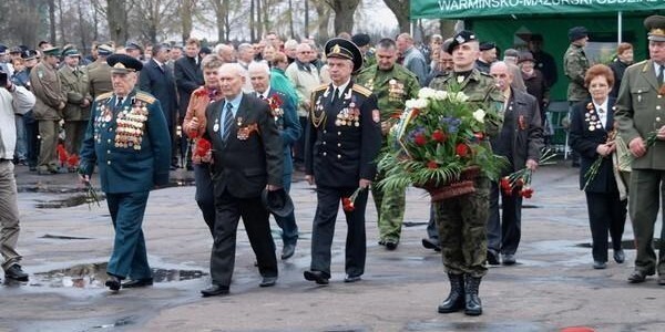 Россияне делегация из Калининграда в Польшу - 25.04.2015