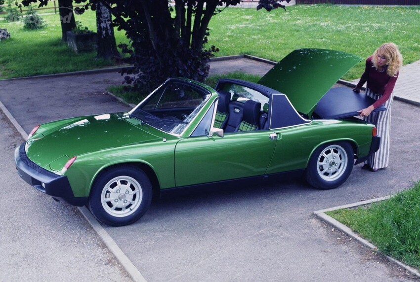 Volkswagen-Porsche 914 - среднемоторный двухместный родстер