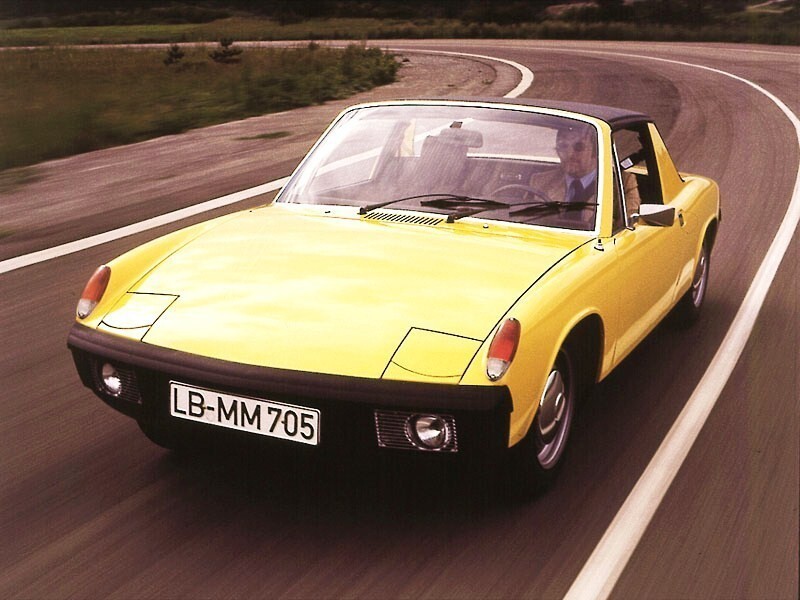 Volkswagen-Porsche 914 - среднемоторный двухместный родстер