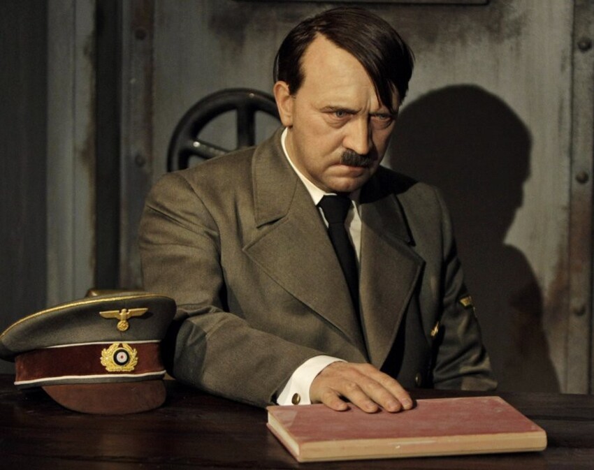 Когда впервые была сказана фраза "Гитлер капут"?