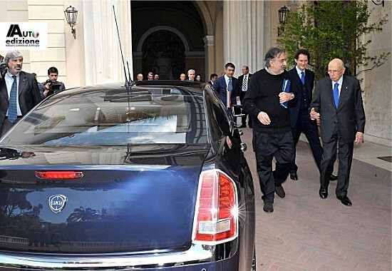 Президент Италии Серджо Маттарелла— Lancia Thema производство Италии.